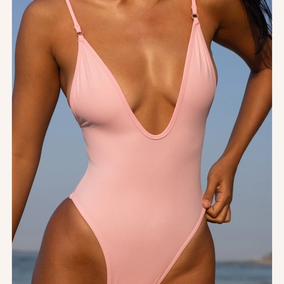 Elegant Pink One-Piece Swimsuit - Picture 7 of 10